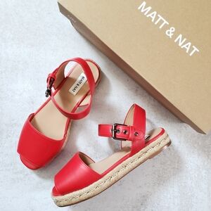 MATT AND NAT Espadrilles Platform Flat Sandal Red Open SZ 7